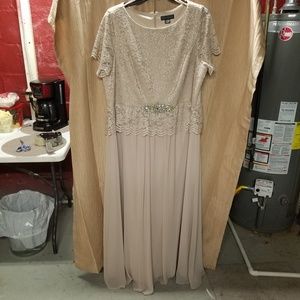 *367 Champain color formal mother of bride/son 22